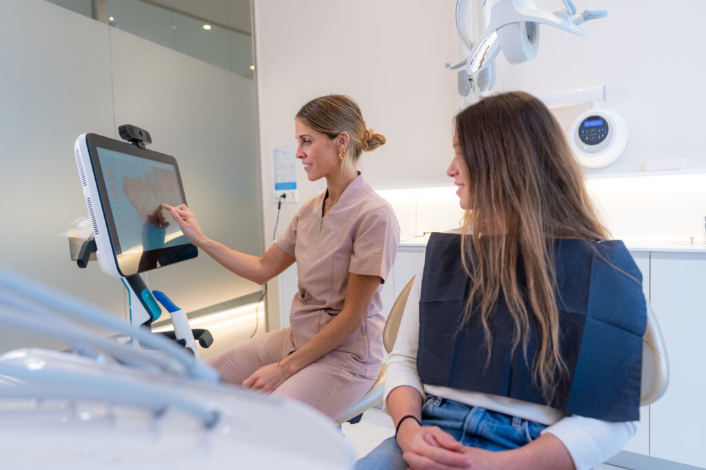 How AI is Improving Diagnosis and Treatment in Dentistry